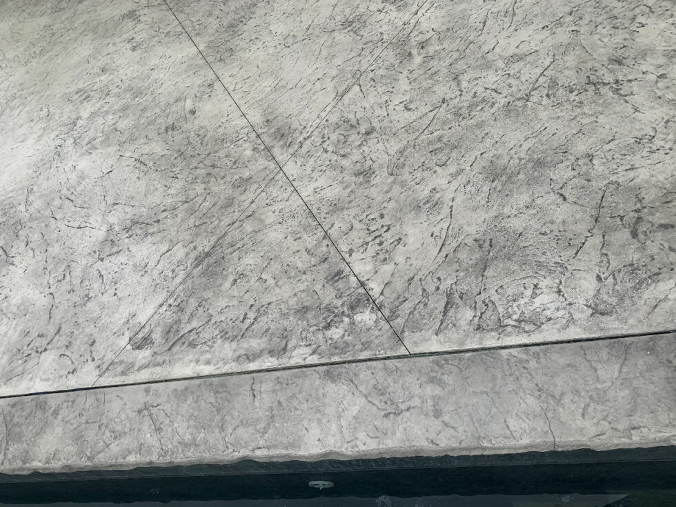 détail terrasse et margelles