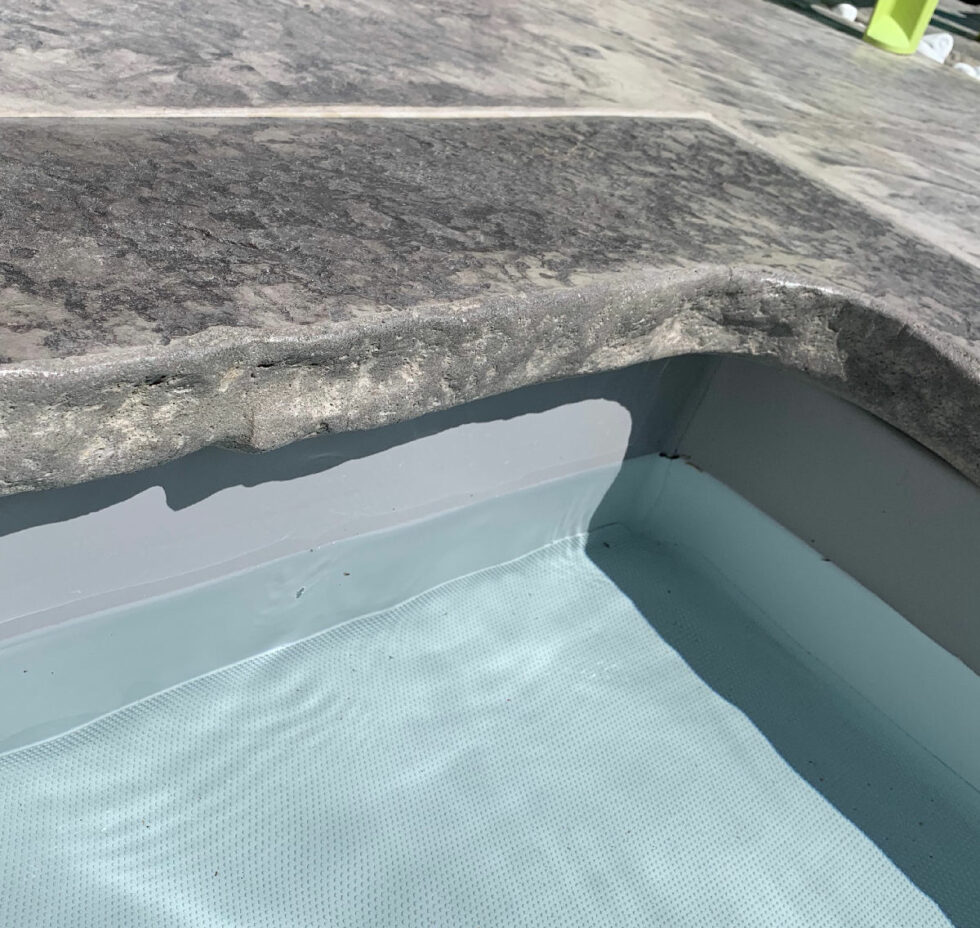 margelle en béton imprimé imitation pierre naturelle