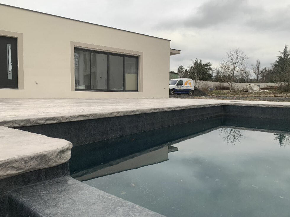 margelles en béton imprimé, piscine à Dardilly