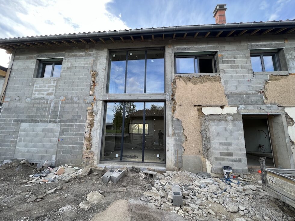 pose des baies et des fenêtres