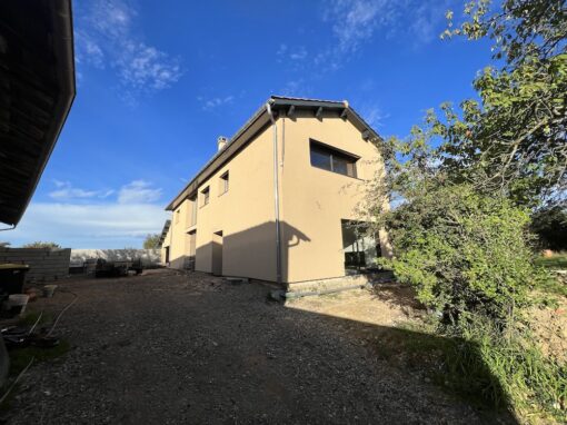 Réalisation de rénovation d’une maison sur ST JEAN de Thurigneux